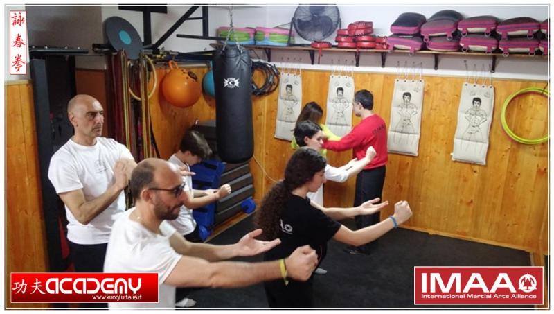 Kung Fu Caserta IMAA Italia wing chun Caserta siu lam wing tjun ip man wing tsun arti marziali  difesa personale Sifu Salvatore Mezzone tai chi sanda mma www.kungfuitalia. (3)